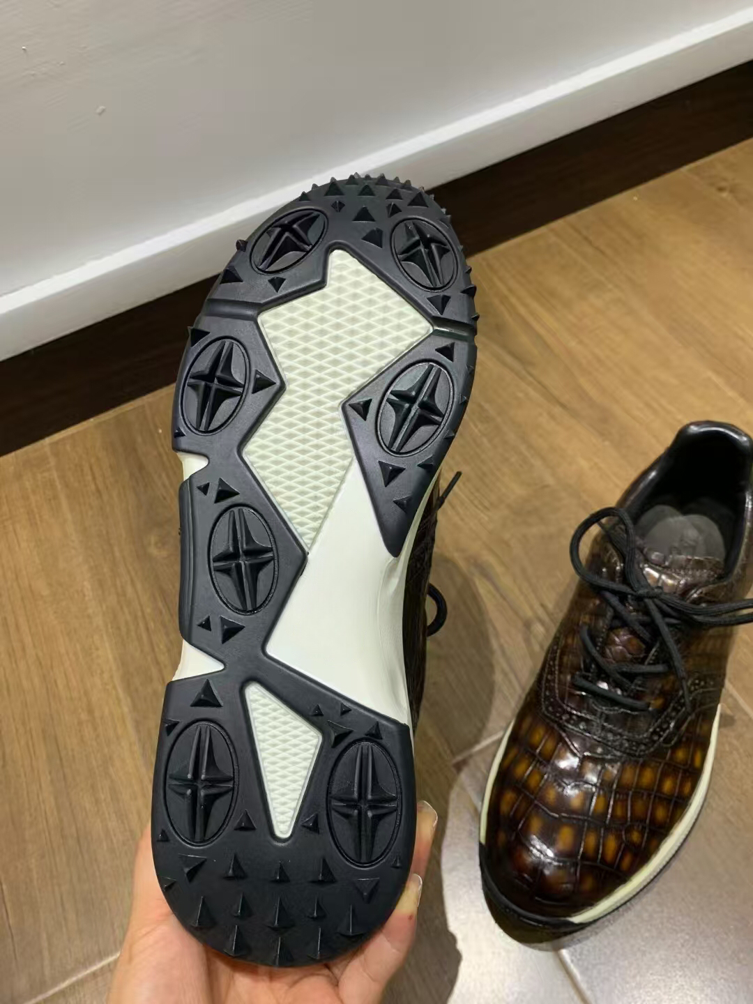 Preorder Men Crocodile Leather Golf Shoes