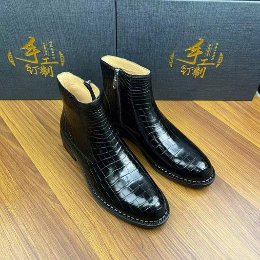 alt
Preordina scarpe da uomo in pelle di coccodrillo, stivaletti Chelsea vintage marrone con zip laterale