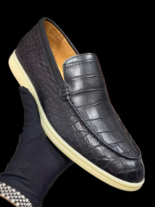 alt
Scarpe loafer in pelle di coccodrillo in preordine