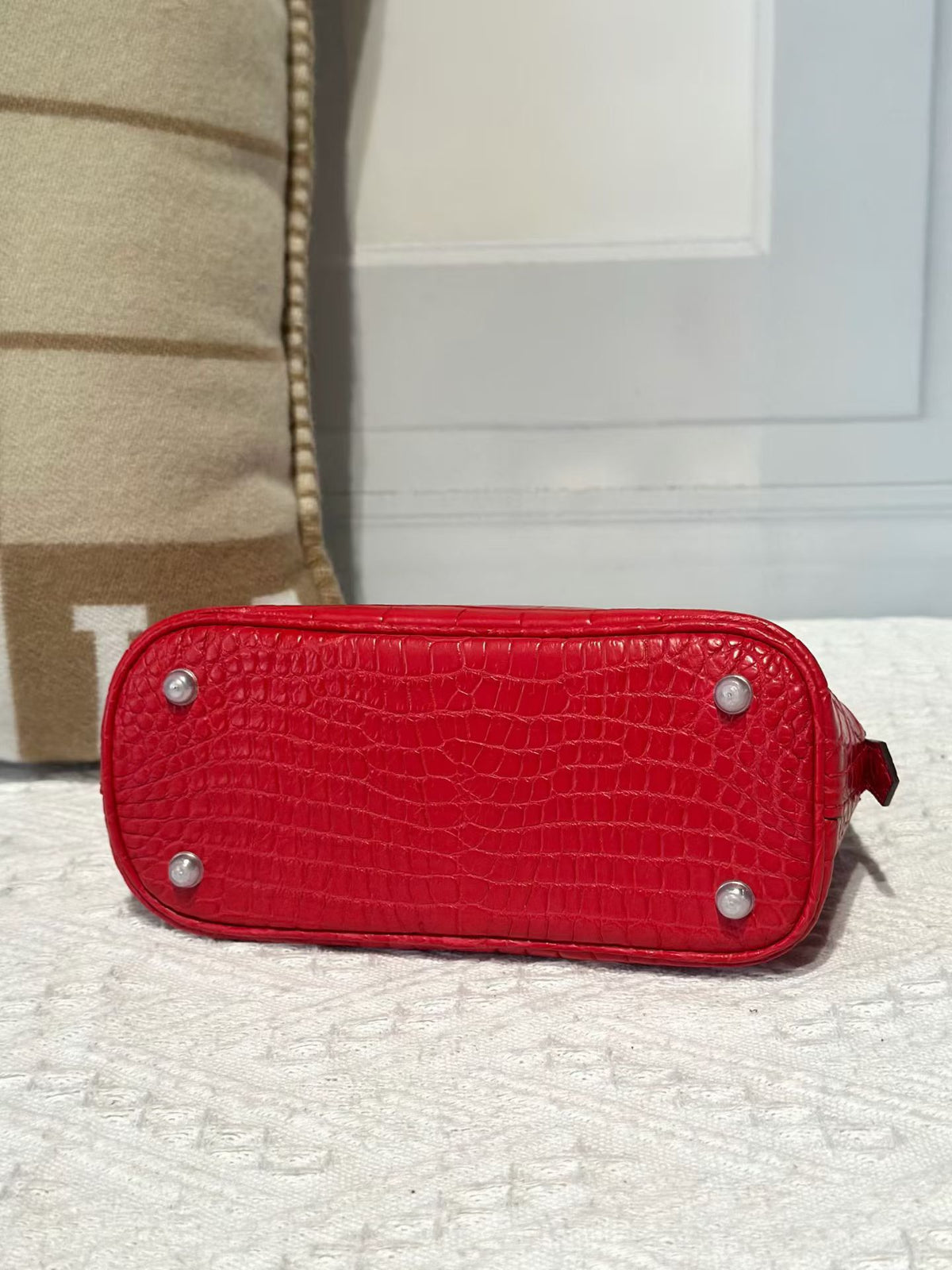 alt
Borsa mini bowling con manico superiore in vera pelle di coccodrillo rossa