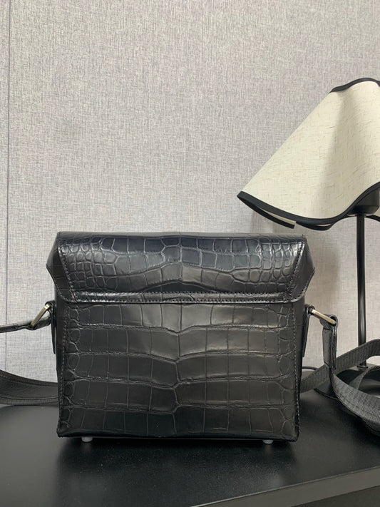 Borsa messenger a tracolla in vera pelle di coccodrillo