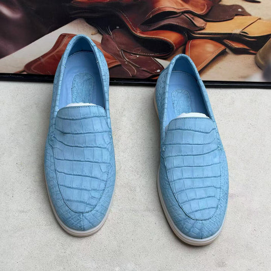 Scarpe in nabuk effetto coccodrillo, mocassini slip-on eleganti da uomo in pelle di coccodrillo, azzurro chiaro