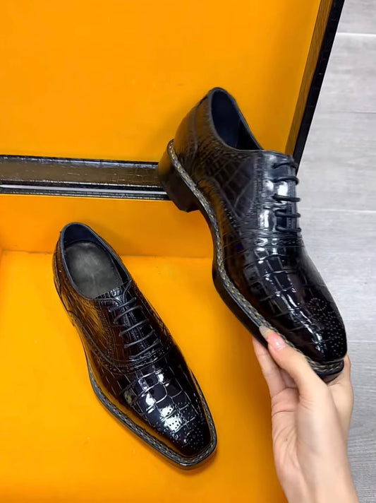 alt
Scarpe coccodrillo, scarpe stringate da uomo in pelle di coccodrillo nera, cucitura norvegese