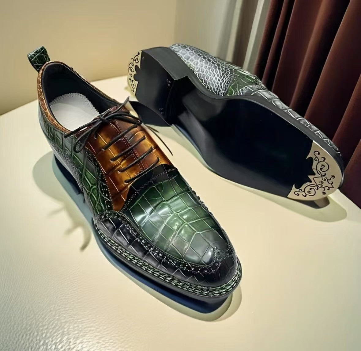 alt
Scarpe Crocodile, scarpe stringate da uomo in stile vintage verde/tan con cucitura norvegese a contrasto