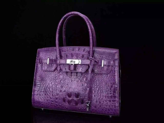 alt
Borsa tote da donna in vera pelle di coccodrillo con lucchetto, in preordine