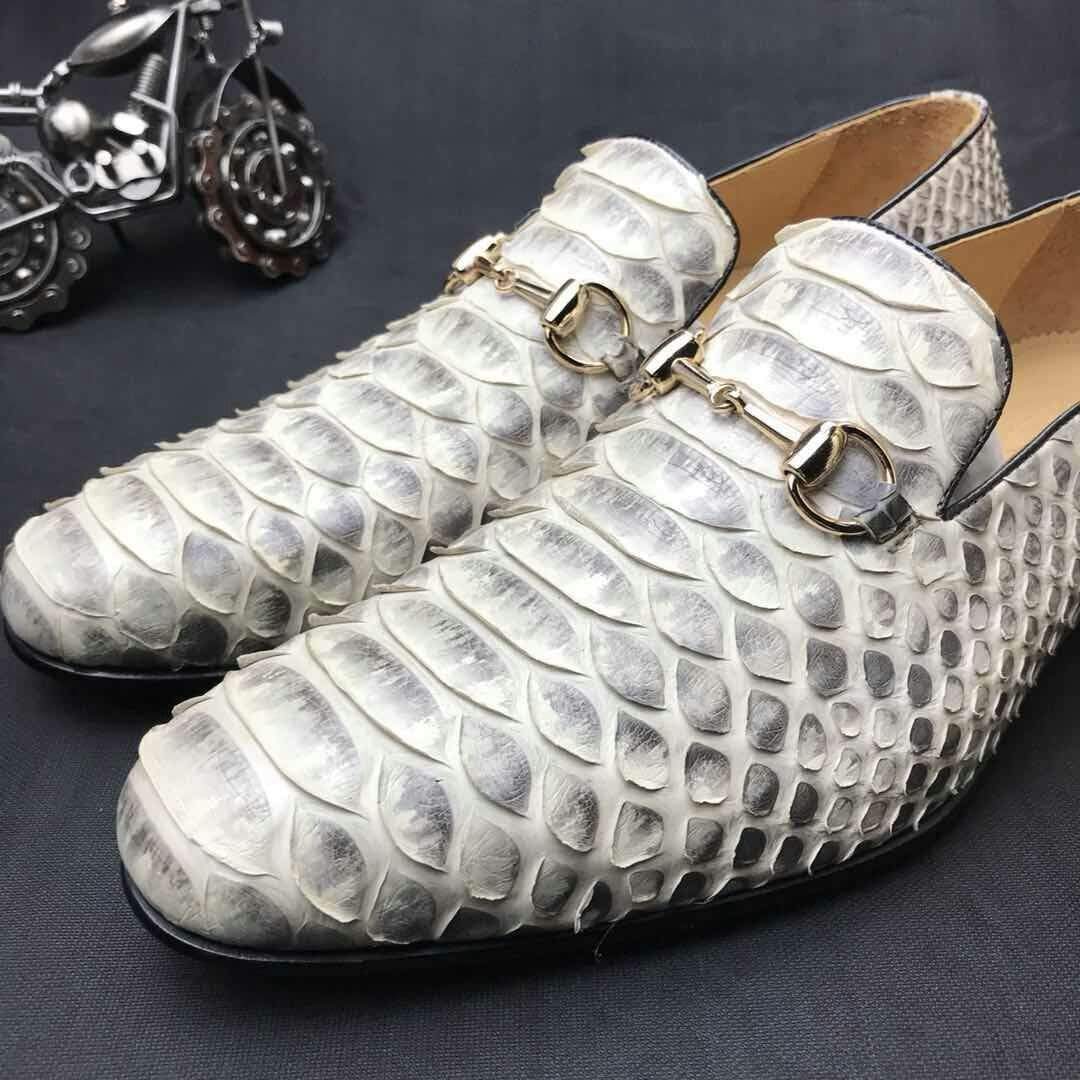 Scarpe da uomo in pelle di pitone in preordine