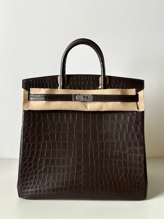 alt
Borse da lavoro e da ufficio oversize con lucchetto, in vera pelle di coccodrillo del Nilo, 45 cm, preordine