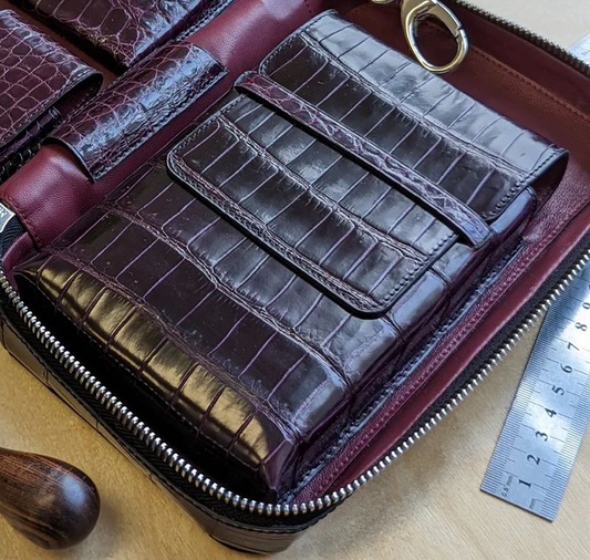 Set da tabacco in pelle di coccodrillo in preordine