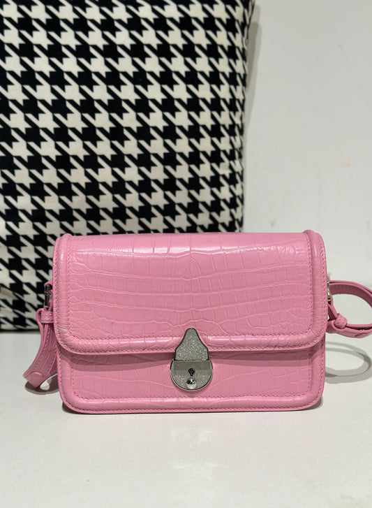 alt
Borsa Messenger A Tracolla In Pelle Di Coccodrillo Rosa Con Dettagli Argentati