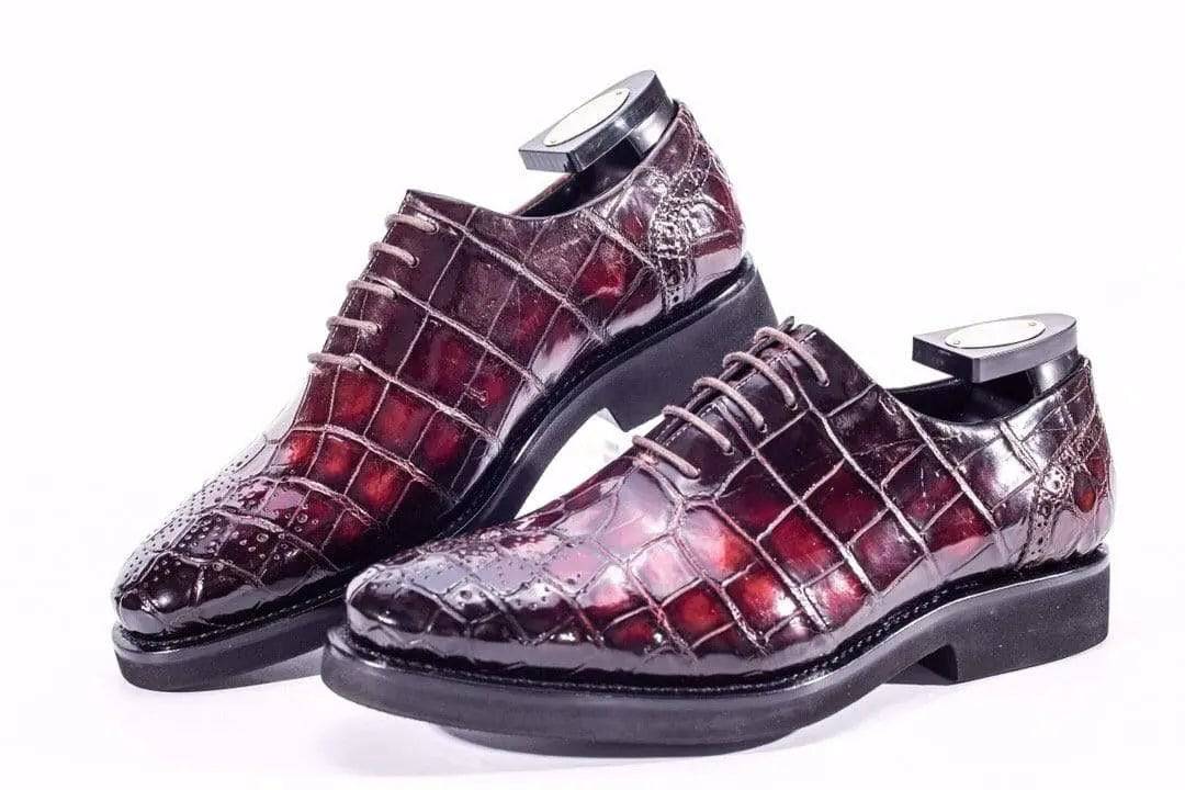 Scarpe brogue in pelle di coccodrillo, scarpe allacciate in pelle di coccodrillo