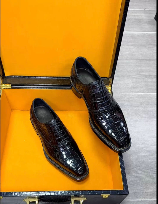 alt
Scarpe da coccodrillo, scarpe stringate nere da uomo in pelle di coccodrillo con cucitura norvegese