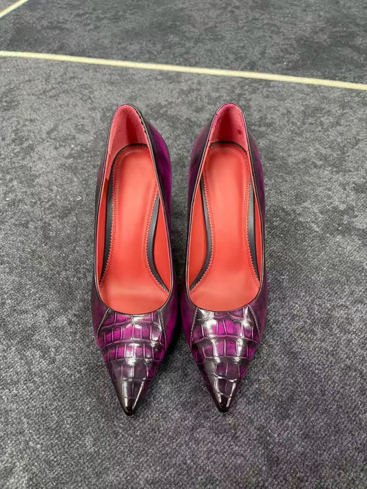 alt
Scarpe col tacco alto in pelle di coccodrillo, scarpe col tacco alto da donna vintage interamente fatte a mano in vera pelle di coccodrillo