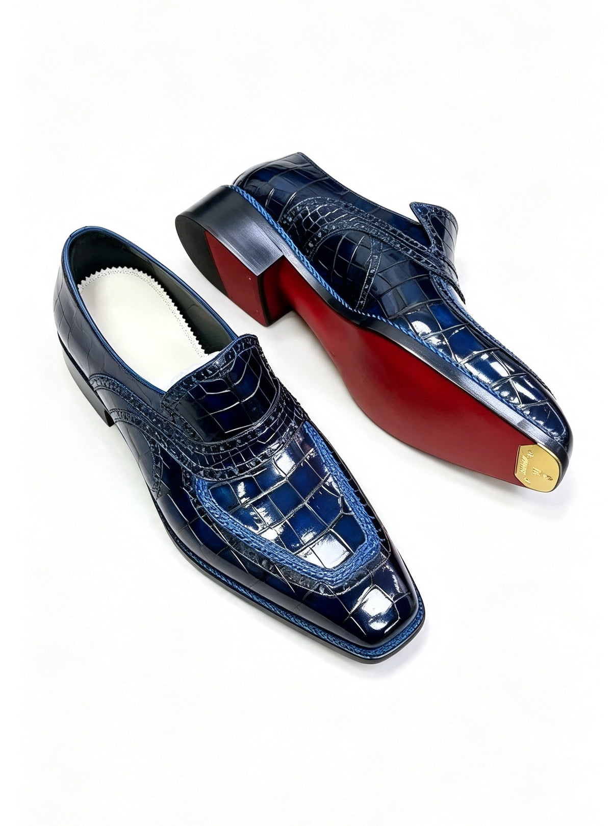 Mocassini eleganti da uomo in pelle di coccodrillo blu vintage, cuciti con costruzione norvegese, disponibili in preordine