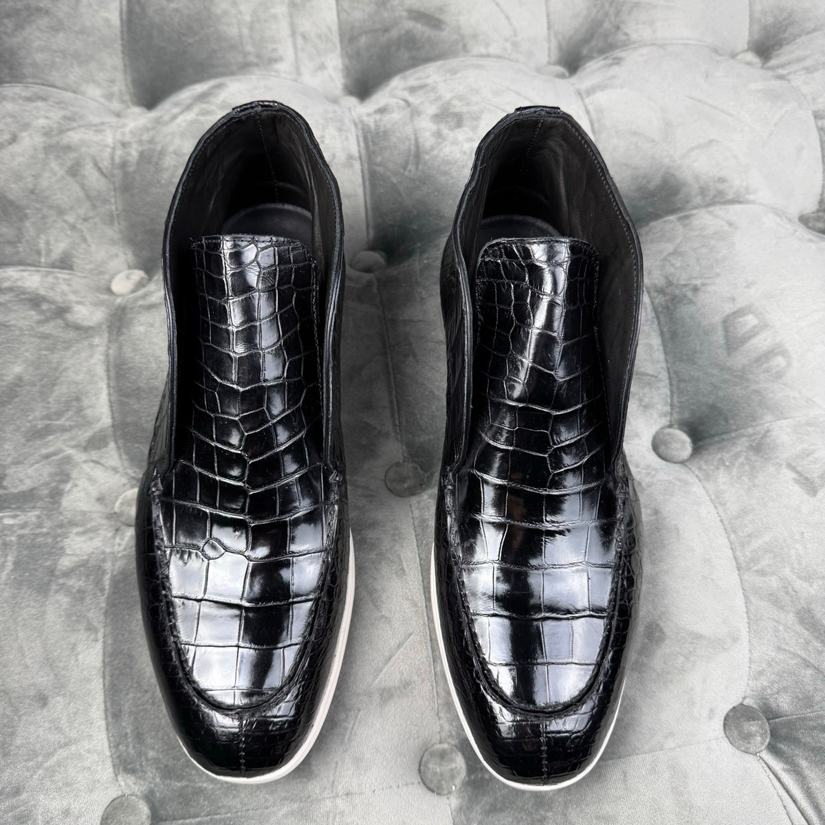 Stivali da uomo in pelle di coccodrillo, modello slip-on, neri