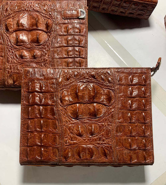 alt
Borsa clutch da uomo in pelle di coccodrillo