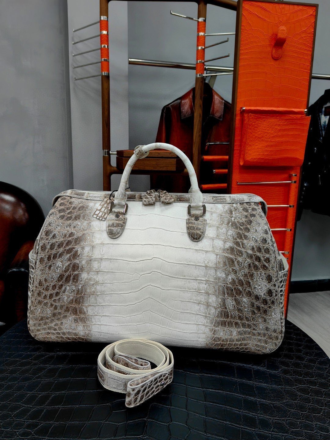 alt
Borsa da viaggio unisex in vera pelle di coccodrillo himalayana, borsone oversize da weekend regalo per uomo, borsa sportiva da palestra