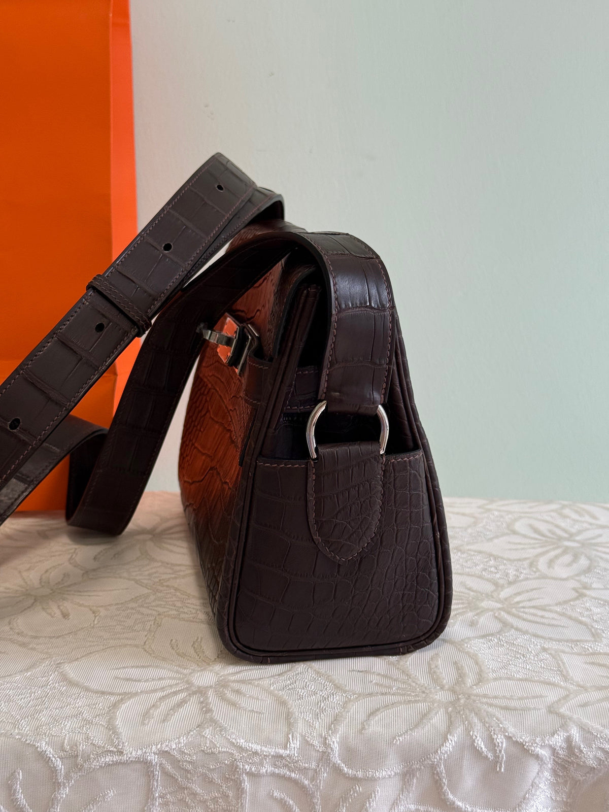 Unisex borsa messenger da postino in vera pelle di coccodrillo