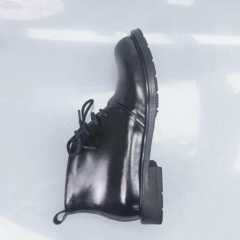 Stivaletti Martin corti allacciati in vera pelle Shell Cordovan