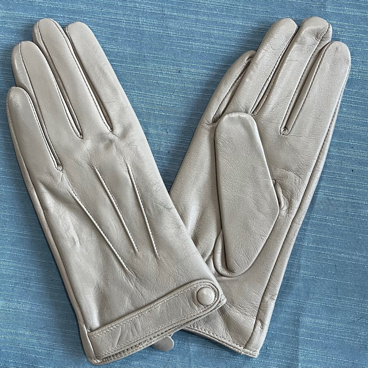Women's Soft Goatskin Leather Fashion Snap Cuff Gloves