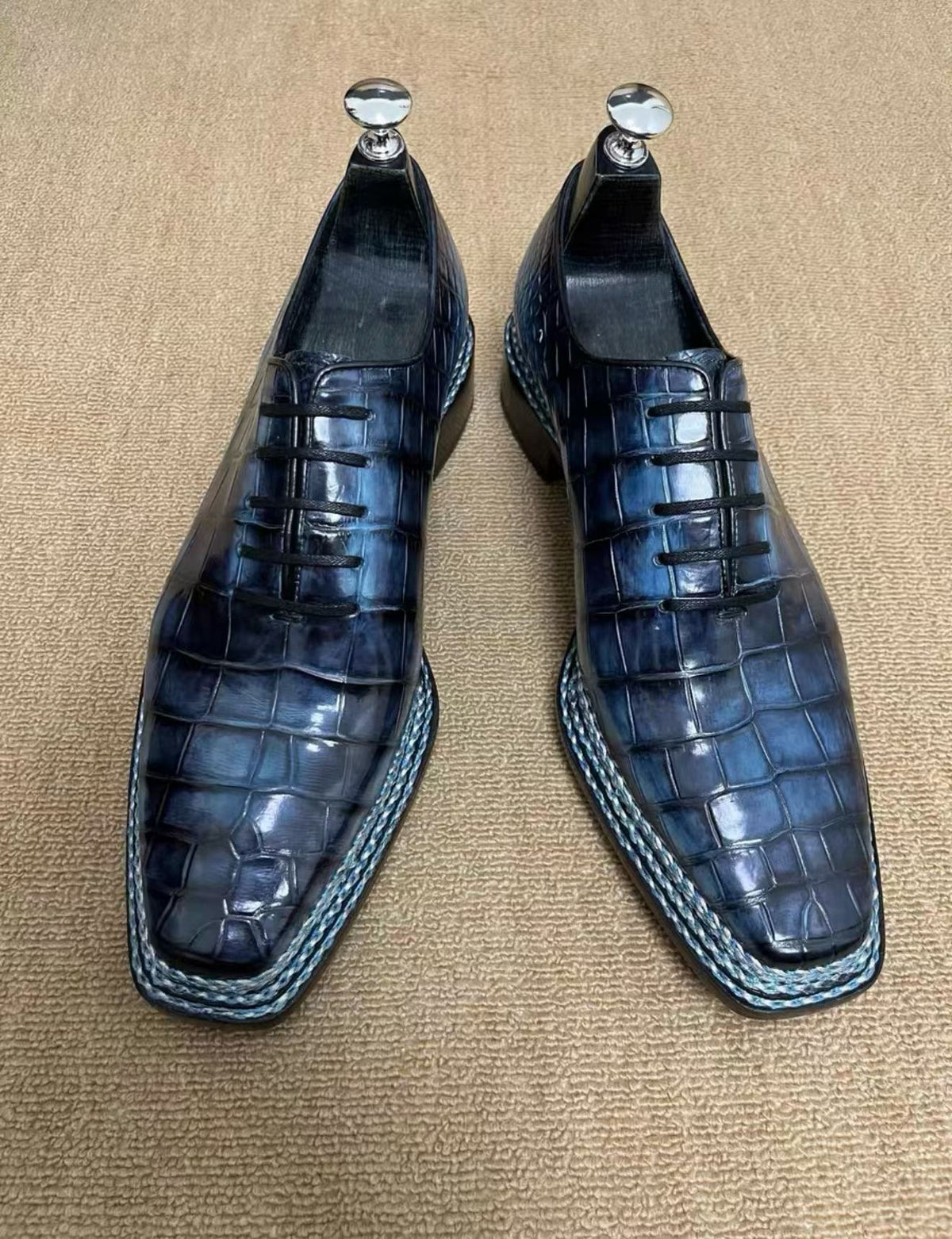 alt
Scarpe da uomo slip-on business in pelle di coccodrillo nabuk, mocassini bassi verdi (copia)