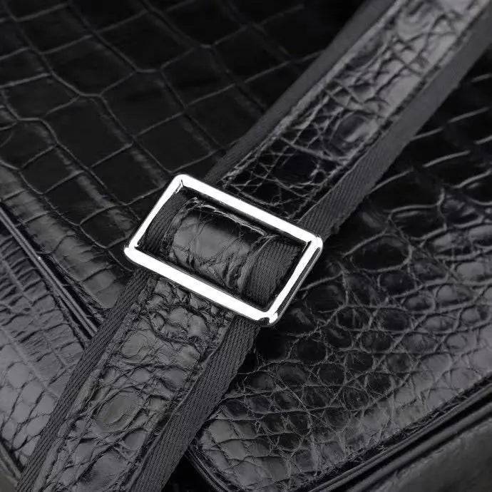Borsa messenger da uomo in pelle di coccodrillo per laptop