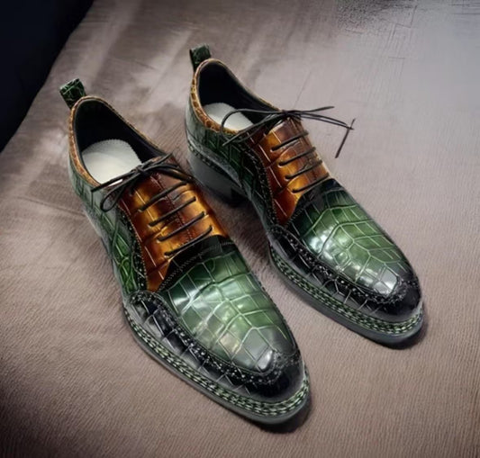 alt
Crocodile Shoes, scarpe stringate da uomo vintage verde/tan con cucitura norvegese a contrasto