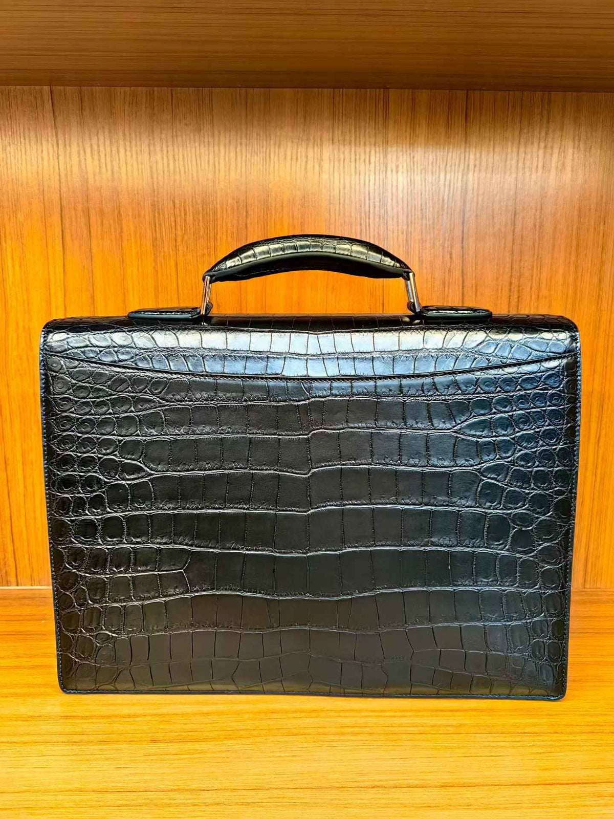 Genuine pelle di coccodrillo borsa ventiquattrore nera