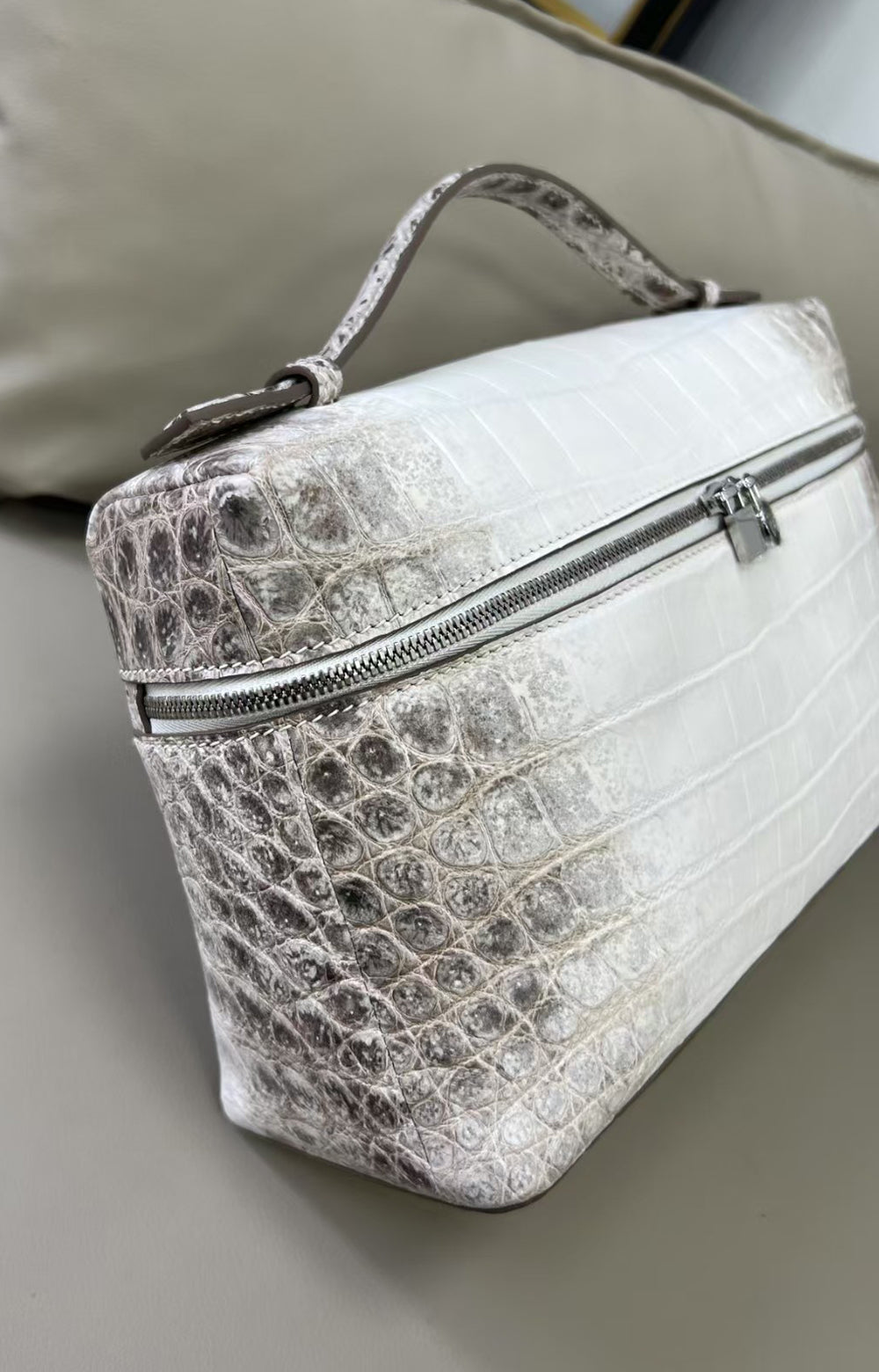 Himalayan Crocodile Leather Zipper Cosmetic Handle Bag