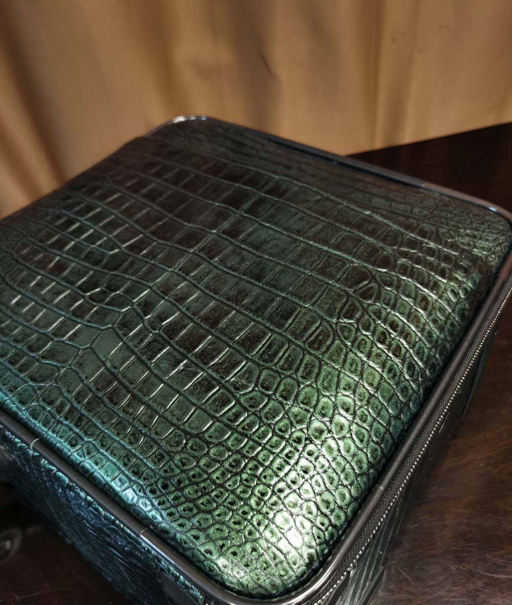 Bagaglio a mano mini da 15 in in pelle di coccodrillo, verde scuro