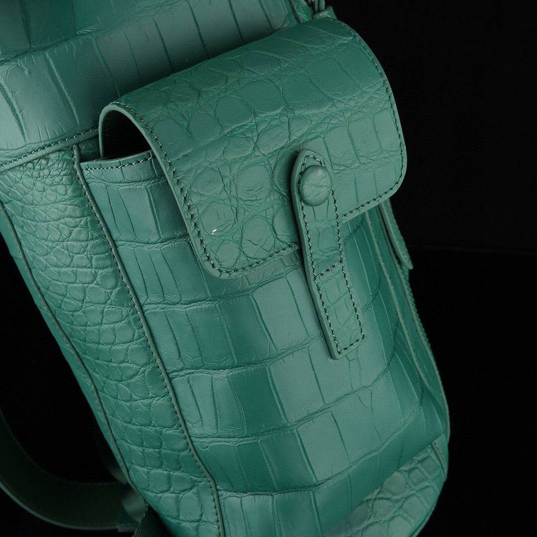 Zaino in pelle di coccodrillo verde scuro