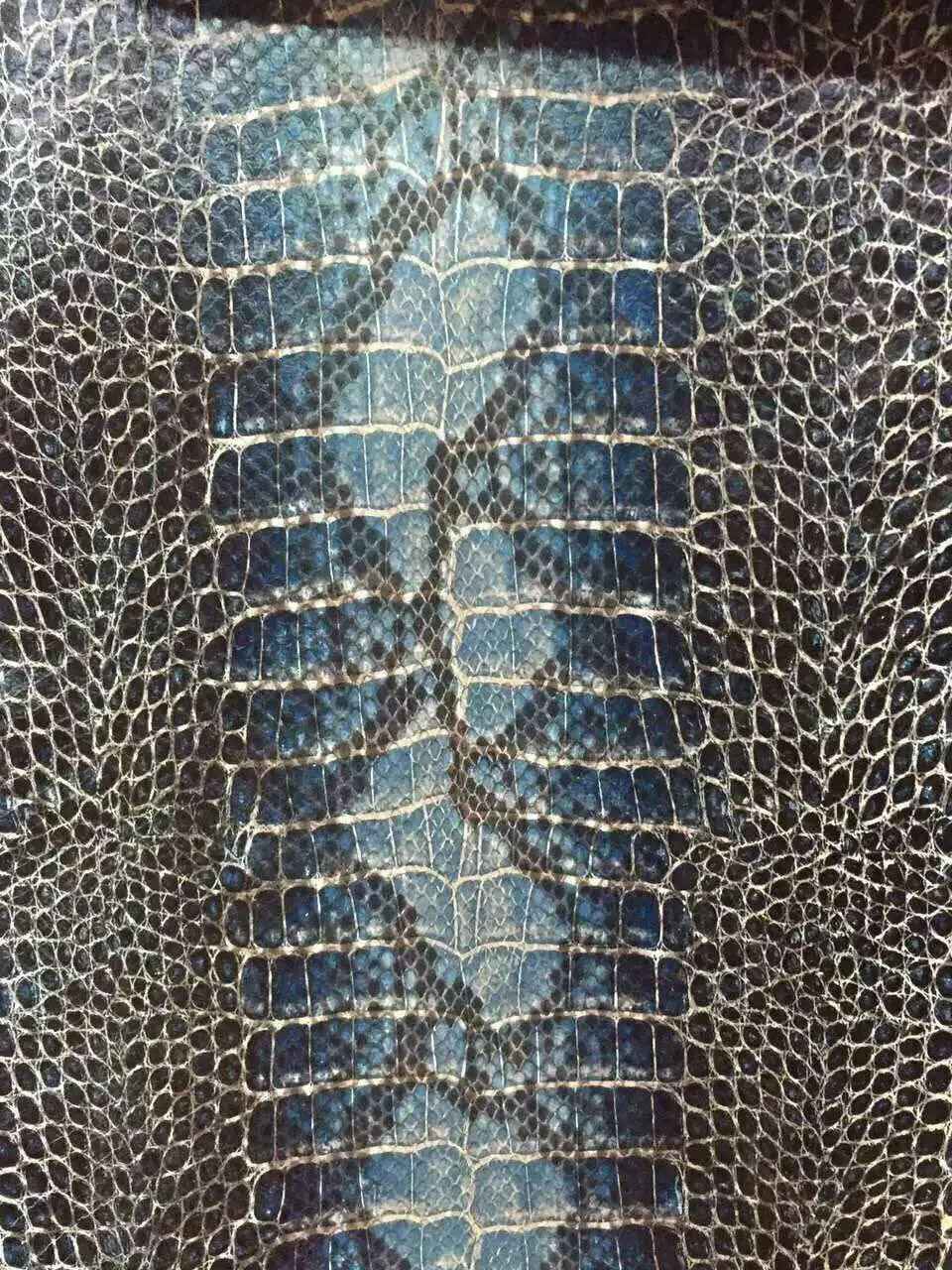 Colorway in pelle effetto pitone