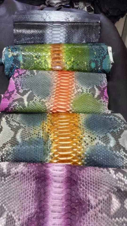 Pelle di pitone, colorway in pelle